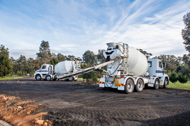 Best Concrete Sidewalk Installation  in Greensburg, KY